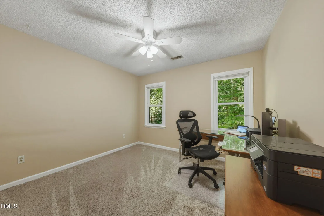 Photo of 1237 Hillingdon Way