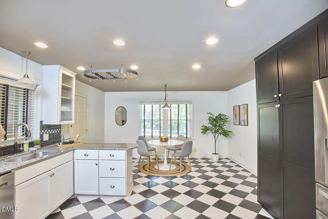 Photo of 3815 Swarthmore Road
