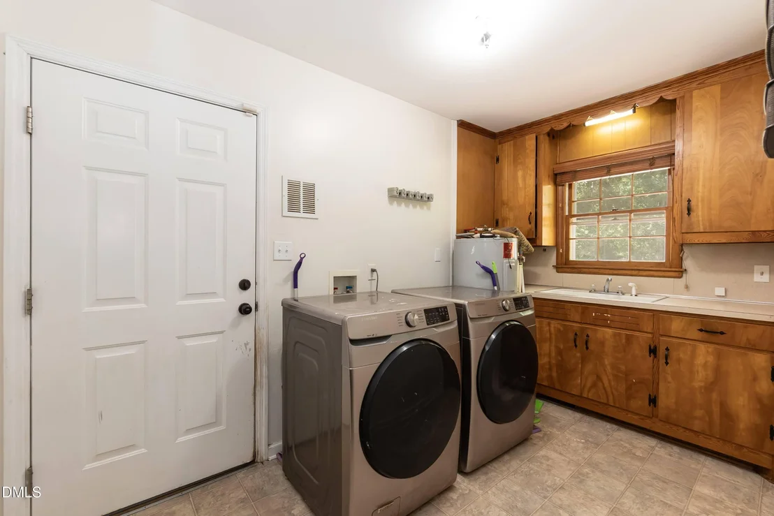 Photo of 1502 Bahama Road