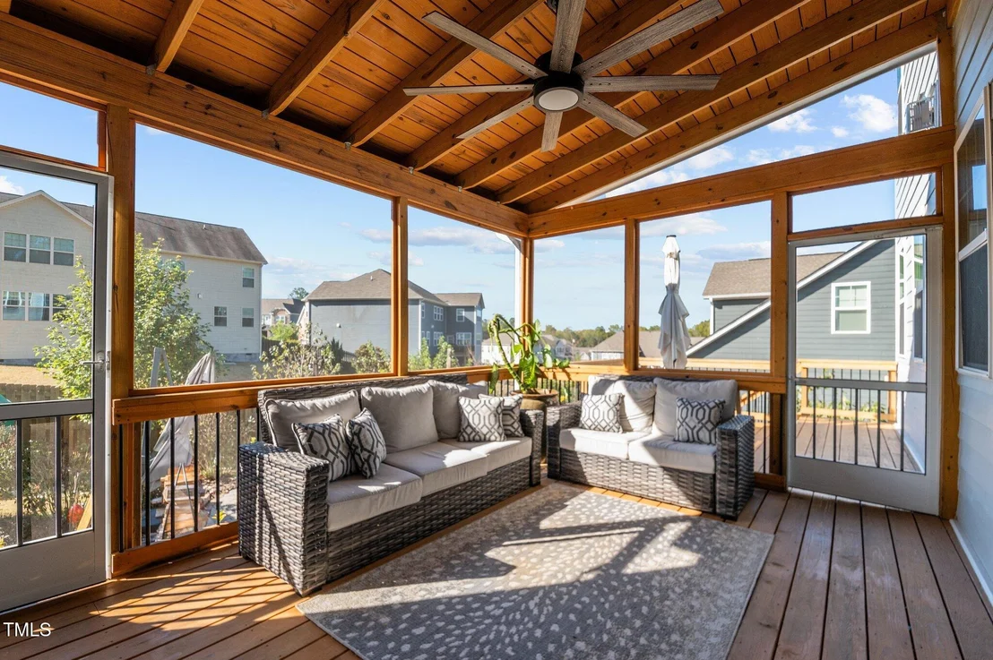 Photo of 1824 Longmont Drive
