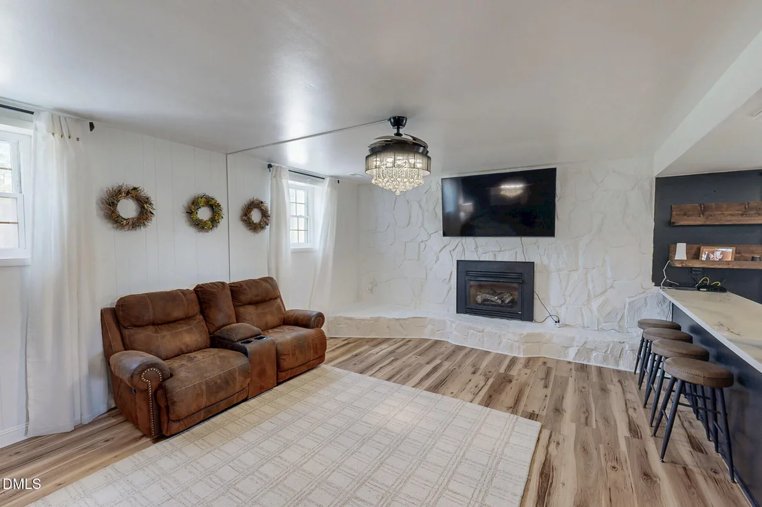 Photo of 1641 Oak Grove Road