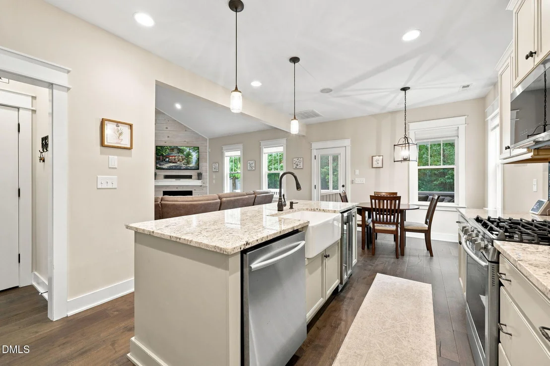 Photo of 331 Forest Oaks Drive