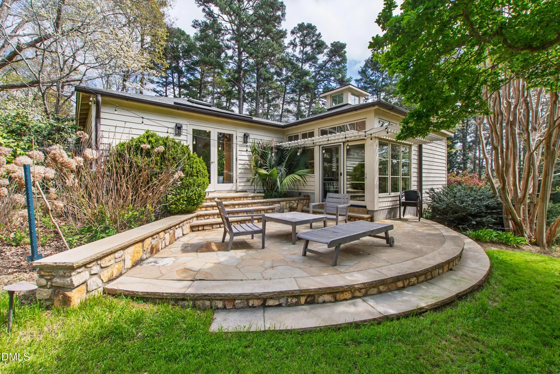 Photo of 223 Hillcrest Circle