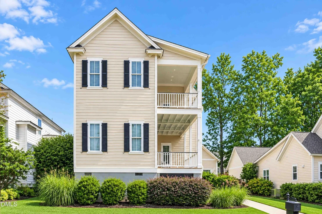 Photo of 90 Ellen Circle