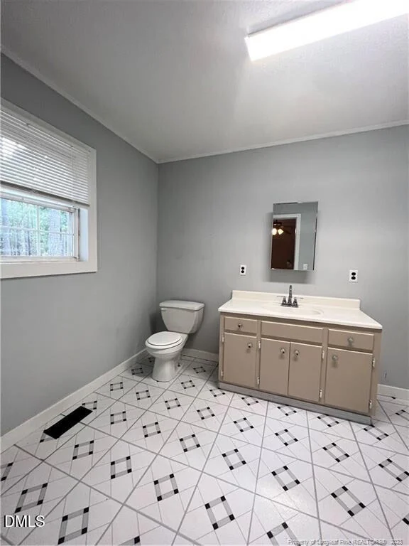Photo of 2594 Marks Road