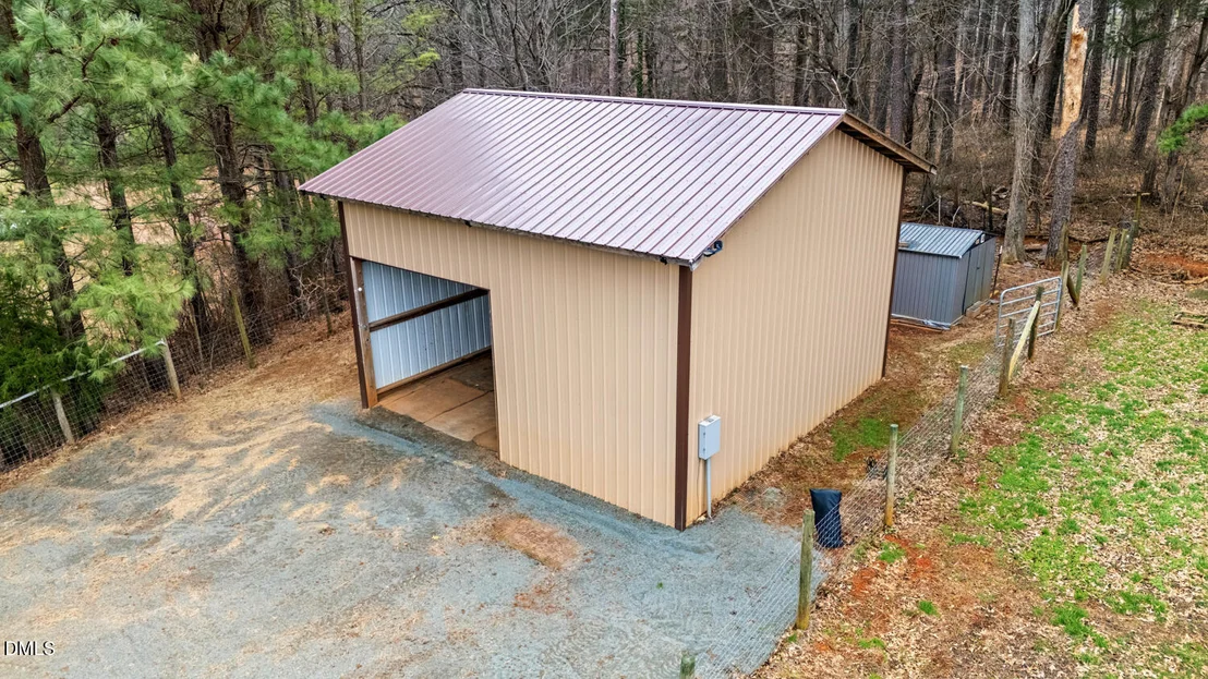 Photo of 4872 Thom Road
