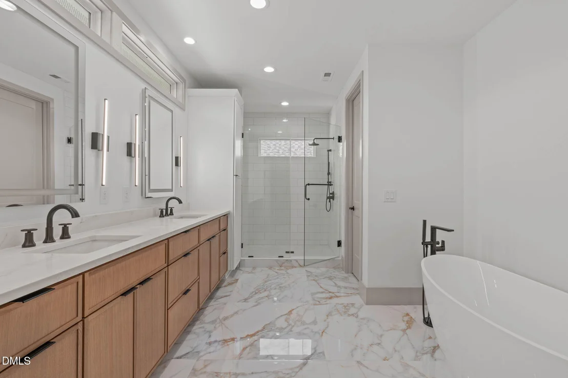 Photo of 1001 Addison Place