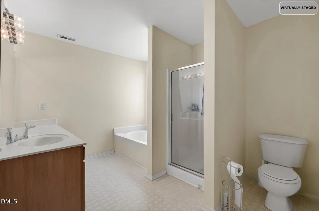 Photo of 1012 Breeze Lane