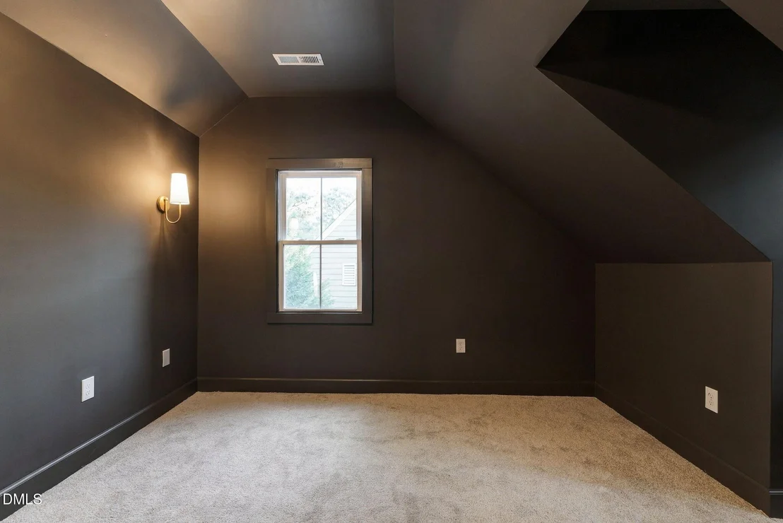 Photo of 1825 Thorpshire Drive