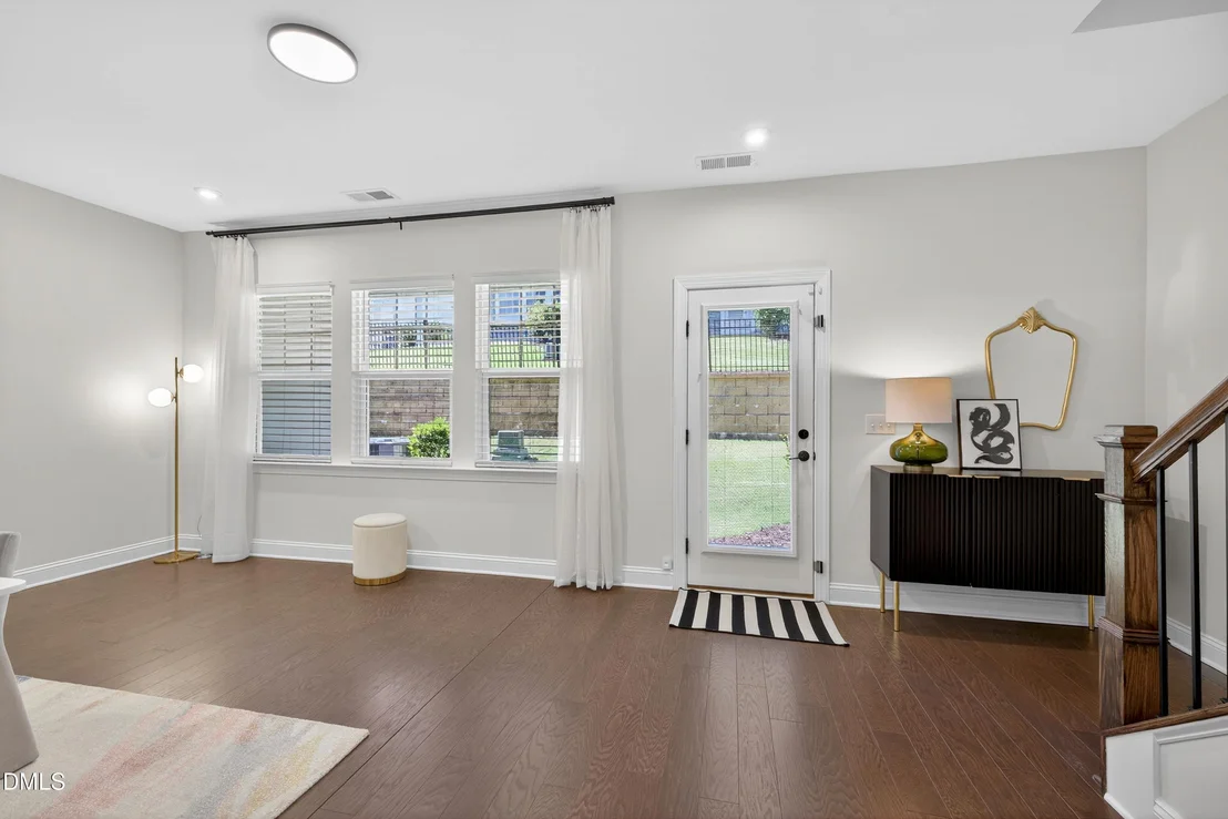 Photo of 1063 Danvers Loop