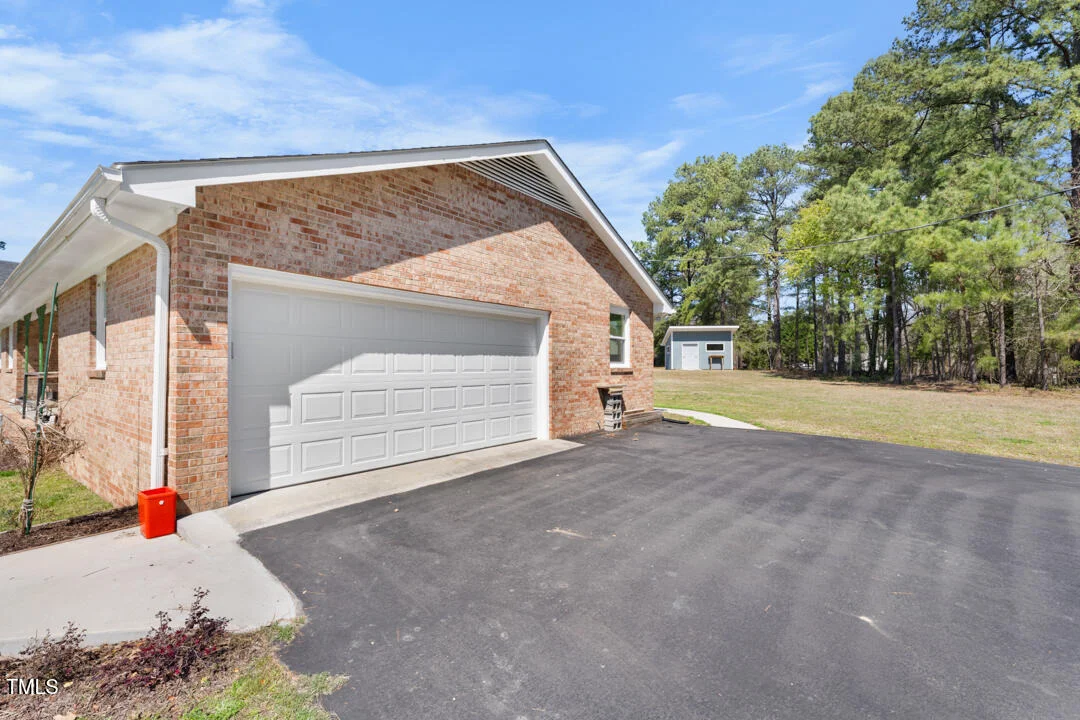 Photo of 916 Clayton Road