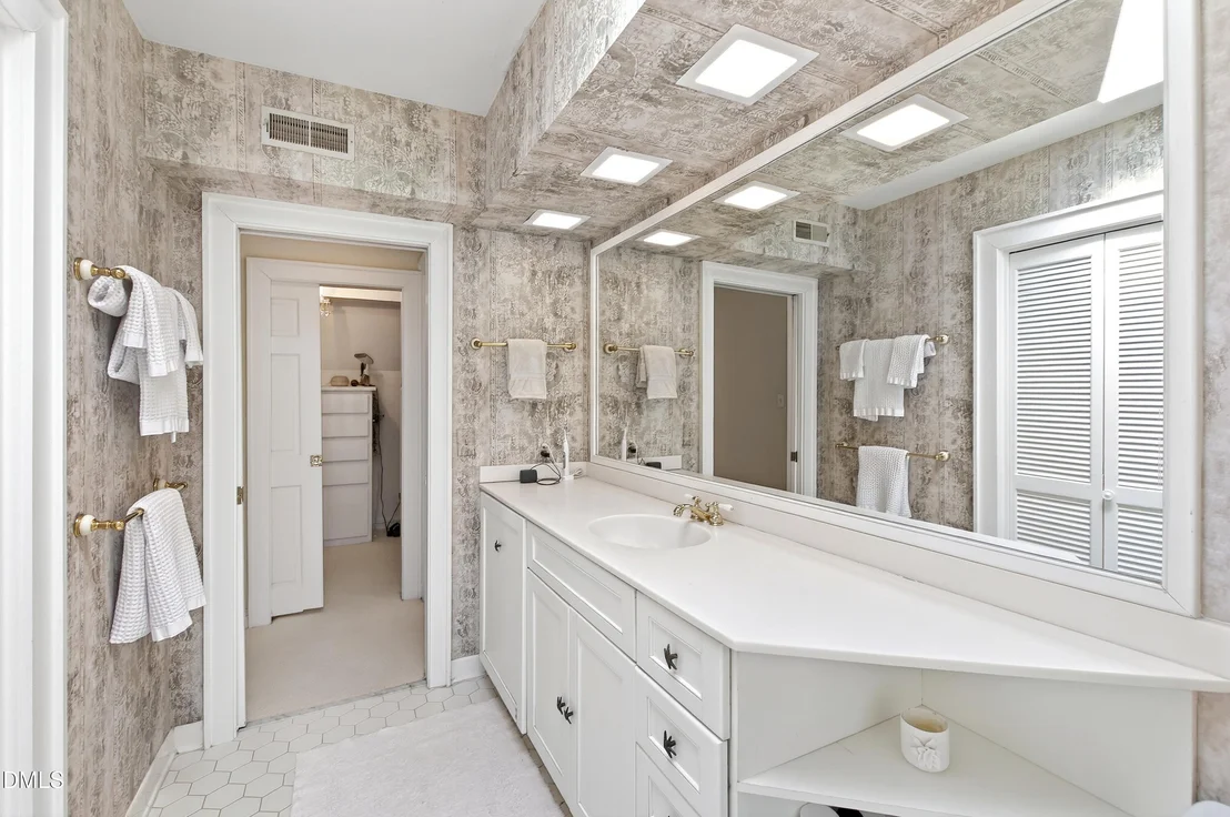 Photo of 223 Hillcrest Circle