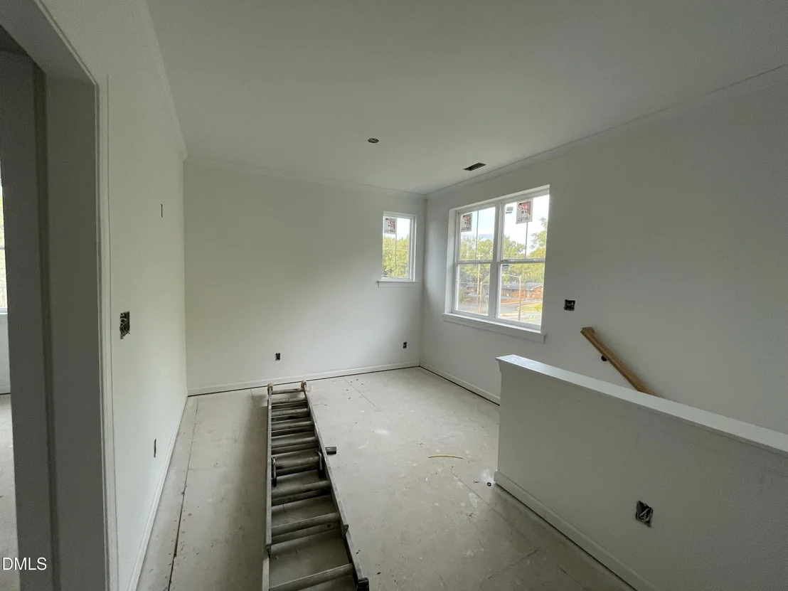 Photo of 1509 Vaughn Road