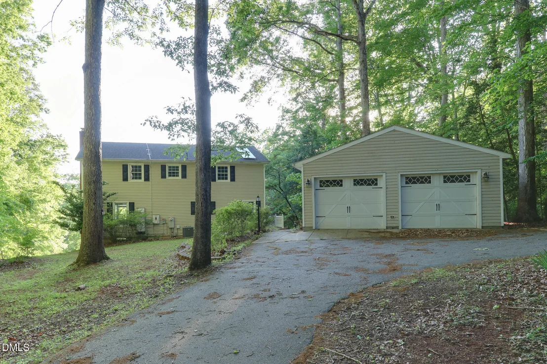 Photo of 6109 Riverside Drive