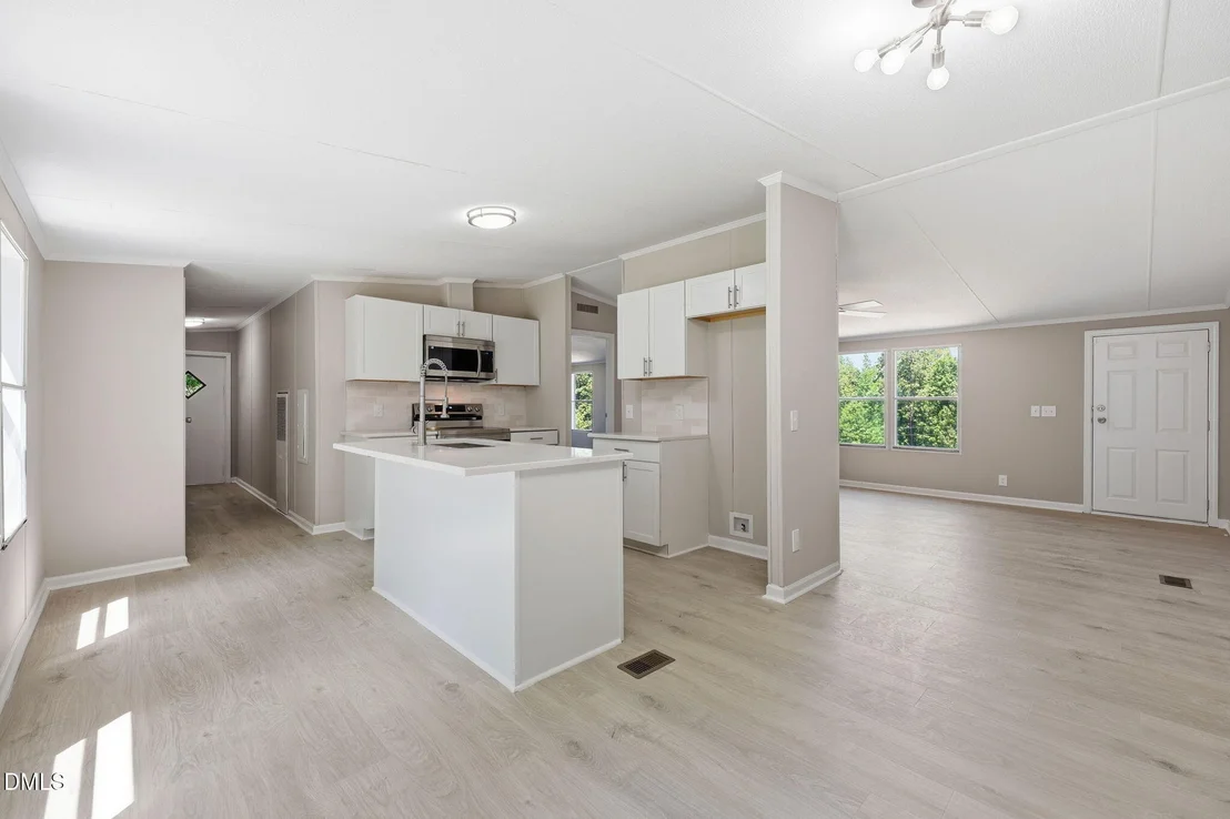 Photo of 733 Lemay Lane