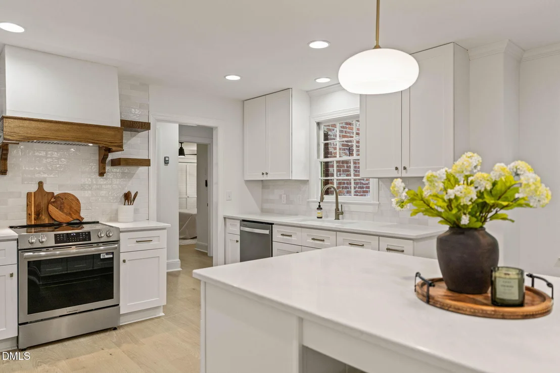 Photo of 2404 Beechview Court