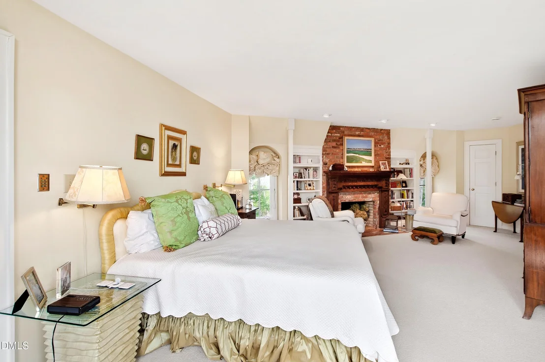 Photo of 223 Hillcrest Circle