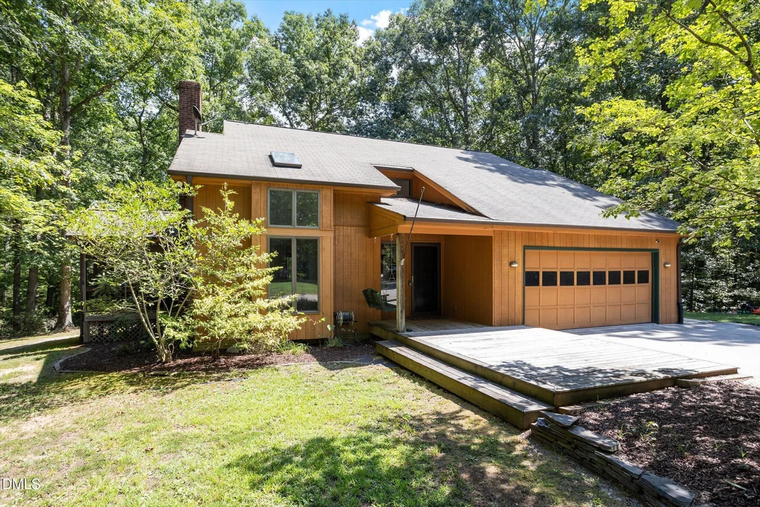 Photo of 1040 Rolling Knoll Road
