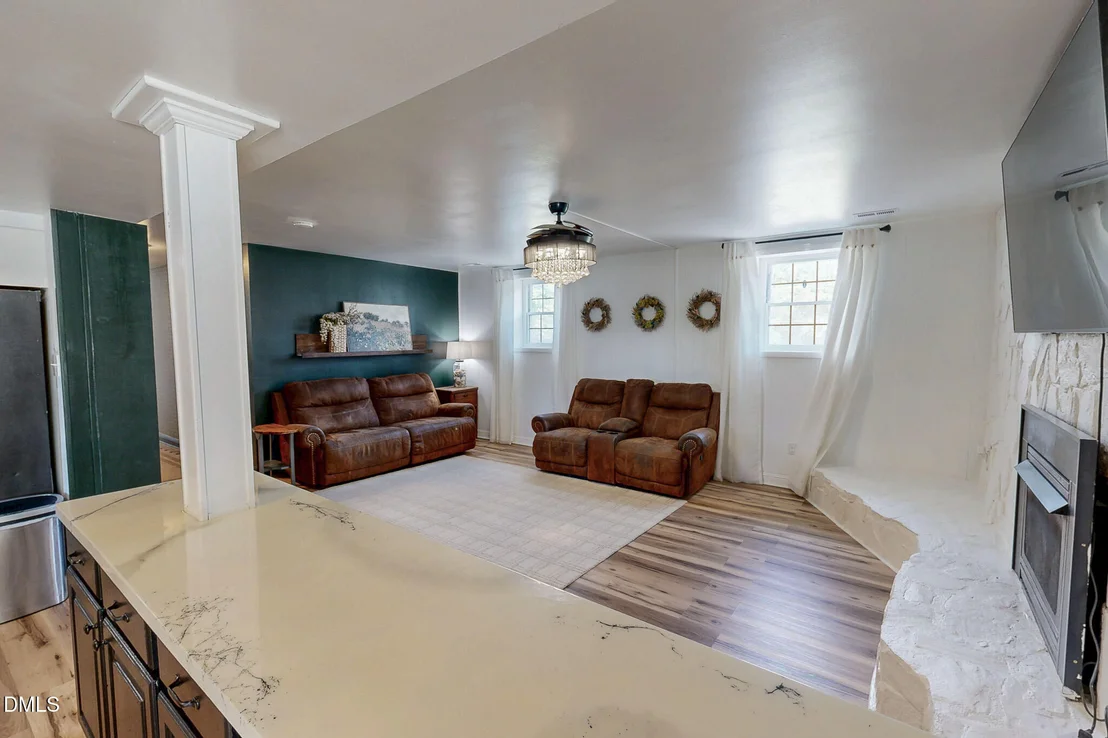 Photo of 1641 Oak Grove Road
