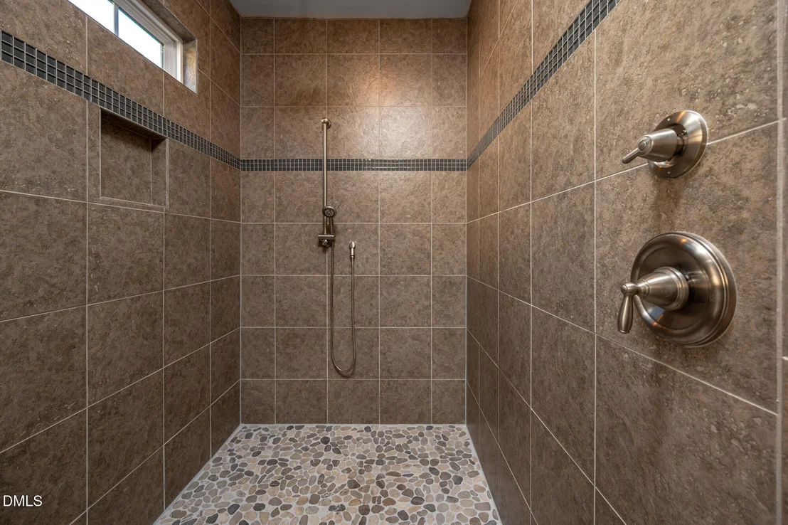 Photo of 7 Persimmon Court