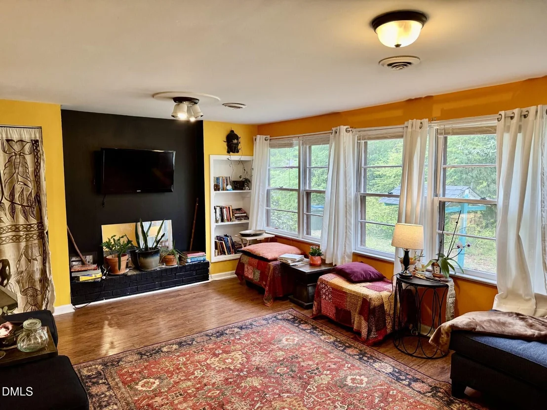 Photo of 3120 Gibson Road