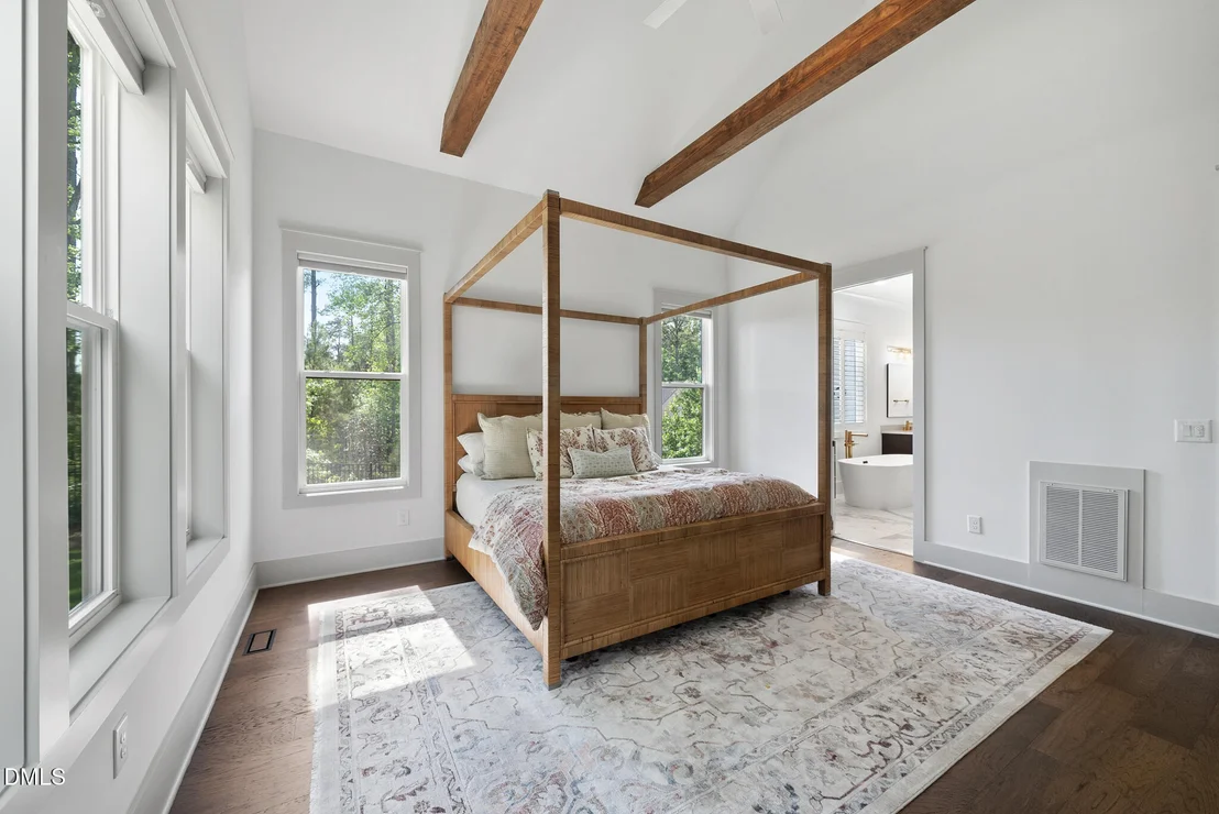 Photo of 904 Harrison Ridge Road