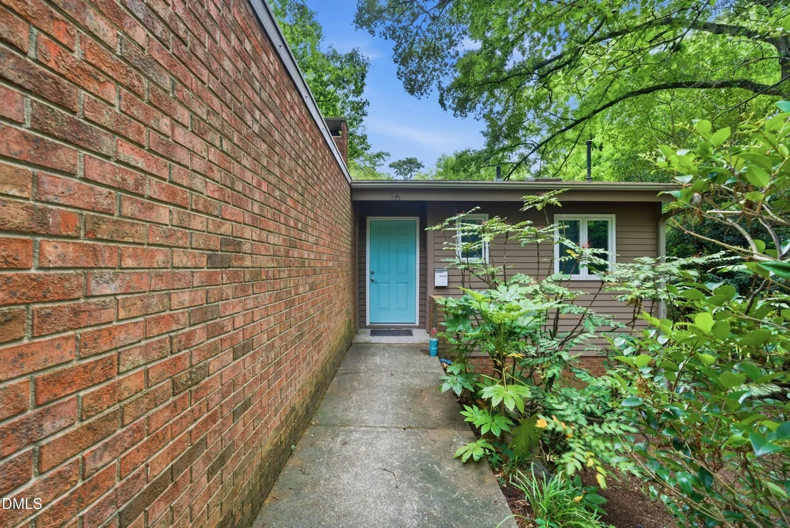 Photo of 16 Davie Circle