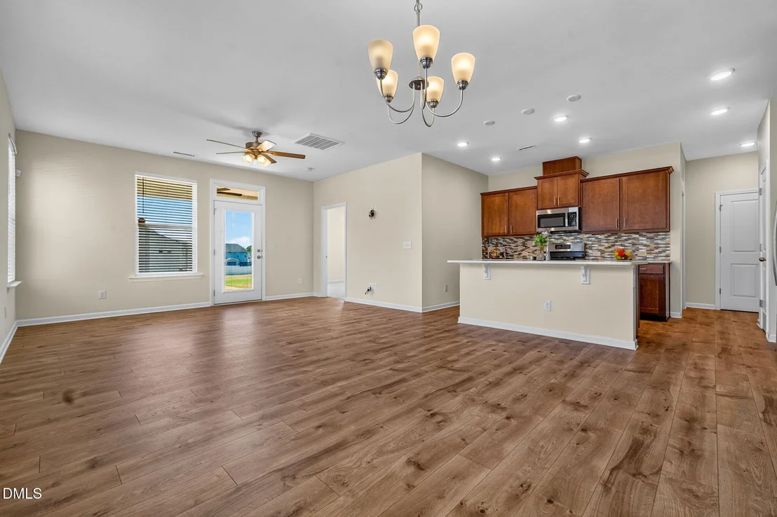 Photo of 609 Crestdale Drive