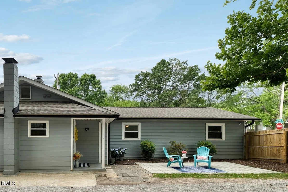 Photo of 503 E Juniper Avenue