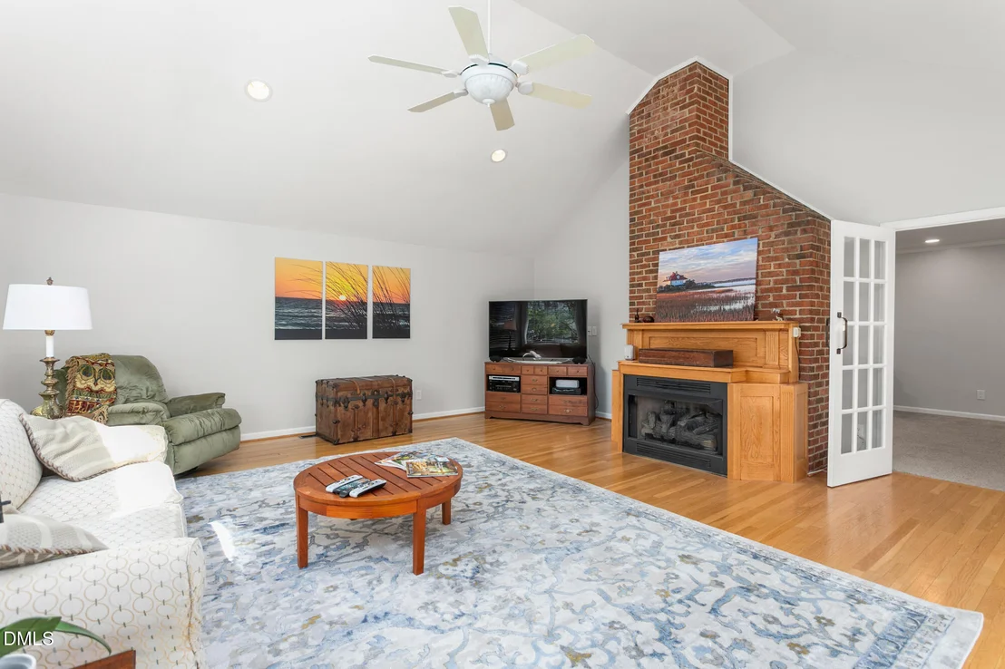 Photo of 207 Windrift Drive