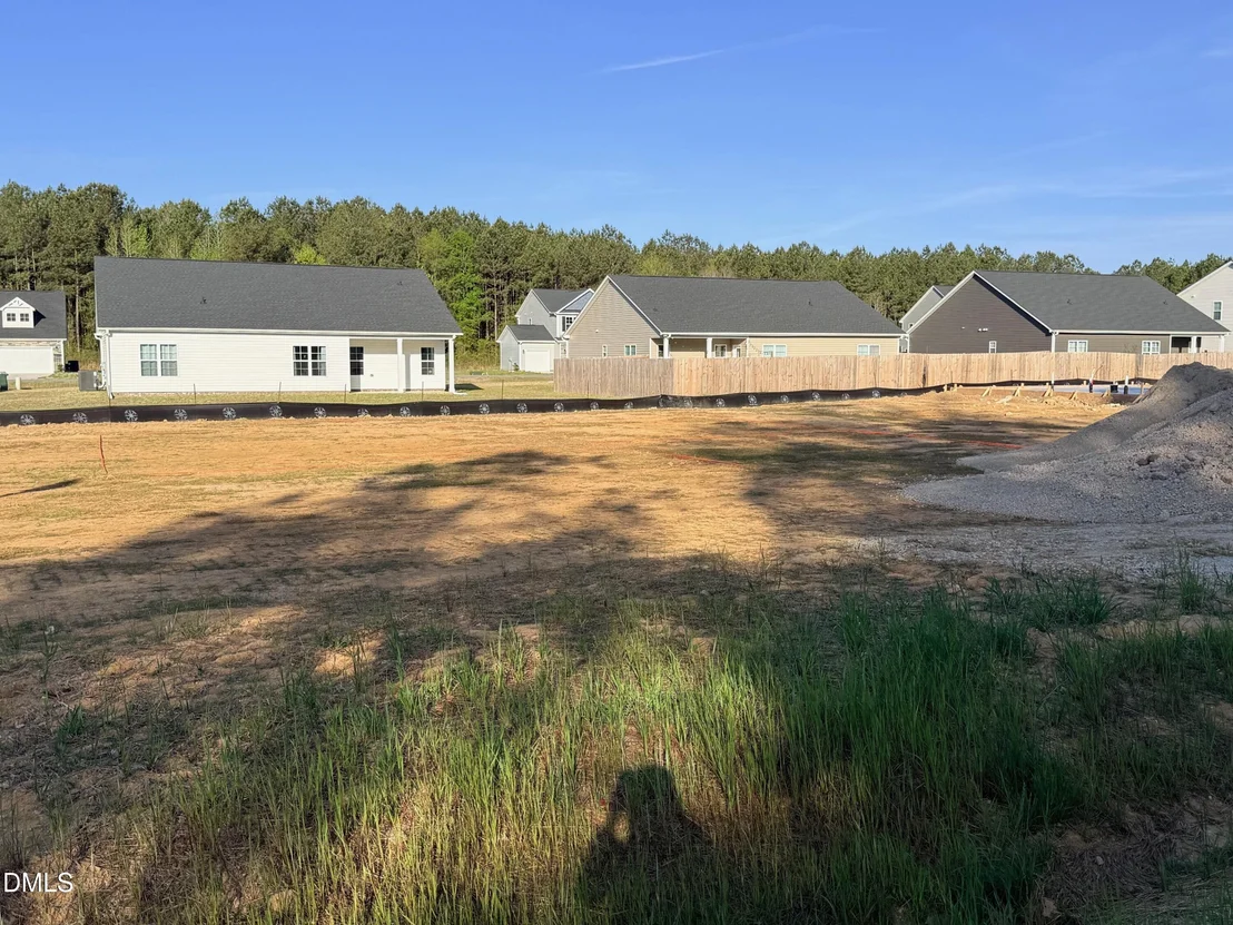 Photo of 48 Loganberry Avenue