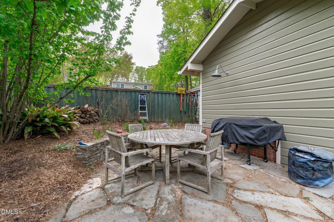 Photo of 2111 Pershing Street