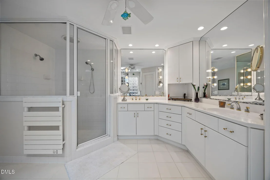 Photo of 2425 Argyle Drive