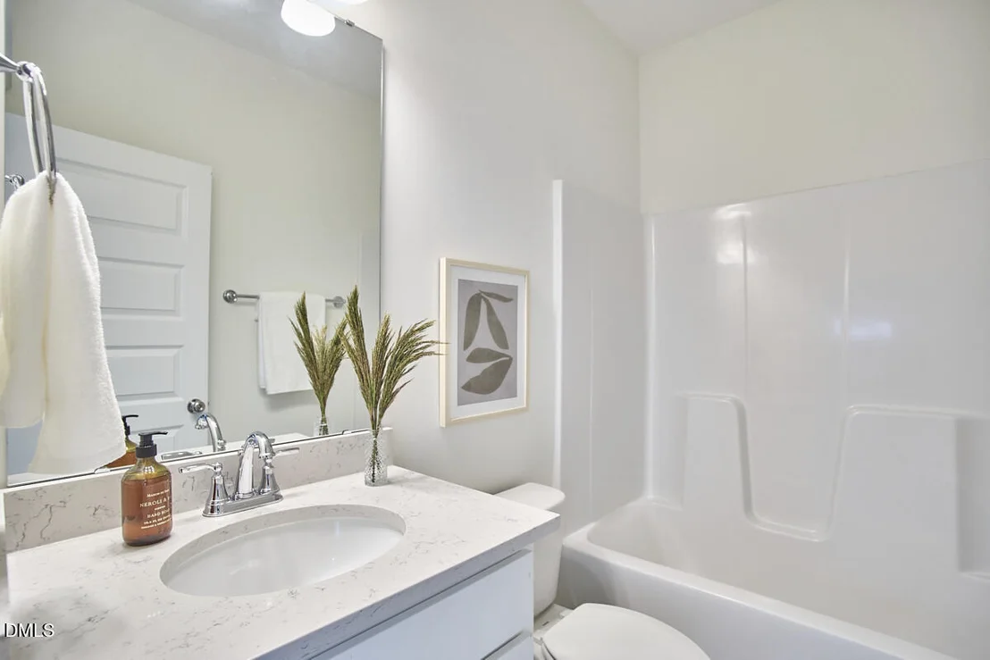 Photo of 1003 Whitehall Circle