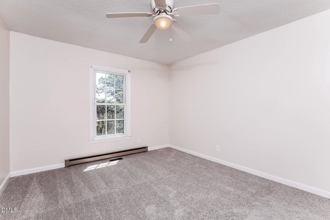 Photo of 870 Abbott Road