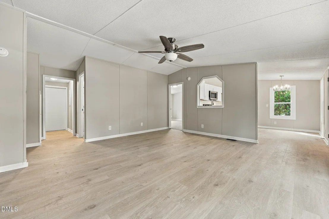 Photo of 582 Ed Thomas Road