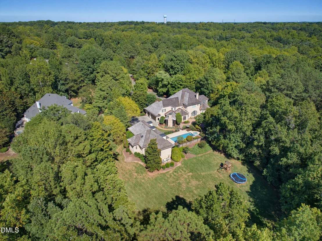 Photo of 6592 Wakefalls Drive