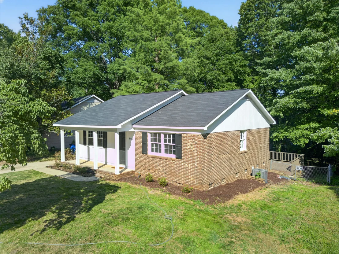 Photo of 7604 Longstreet Drive