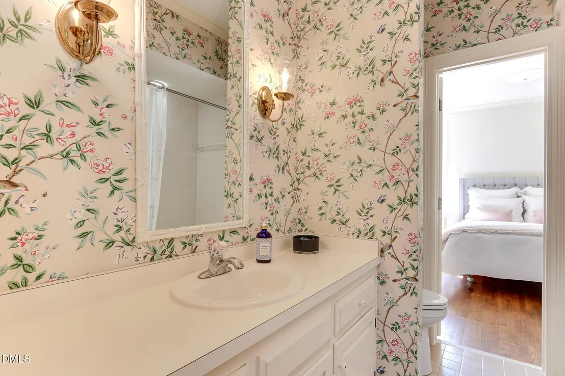 Photo of 3102 Eton Road