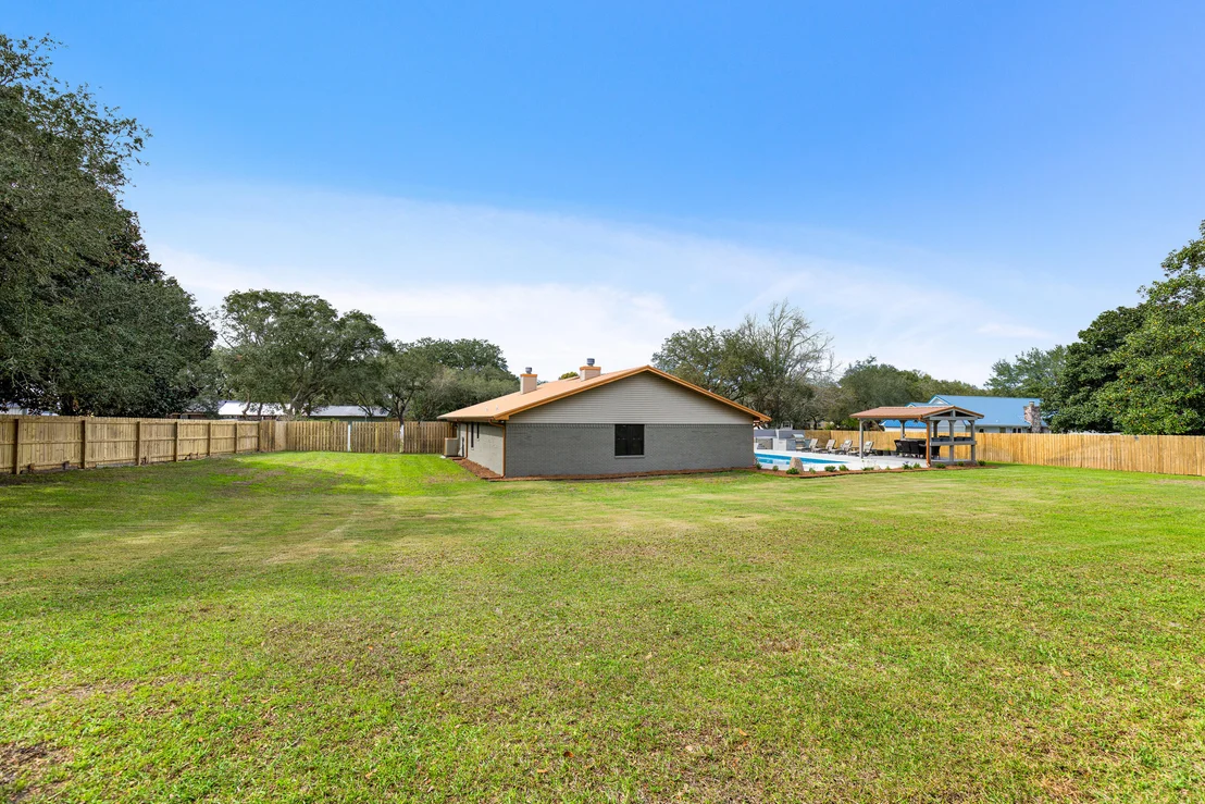 Photo of 804 Mars Street