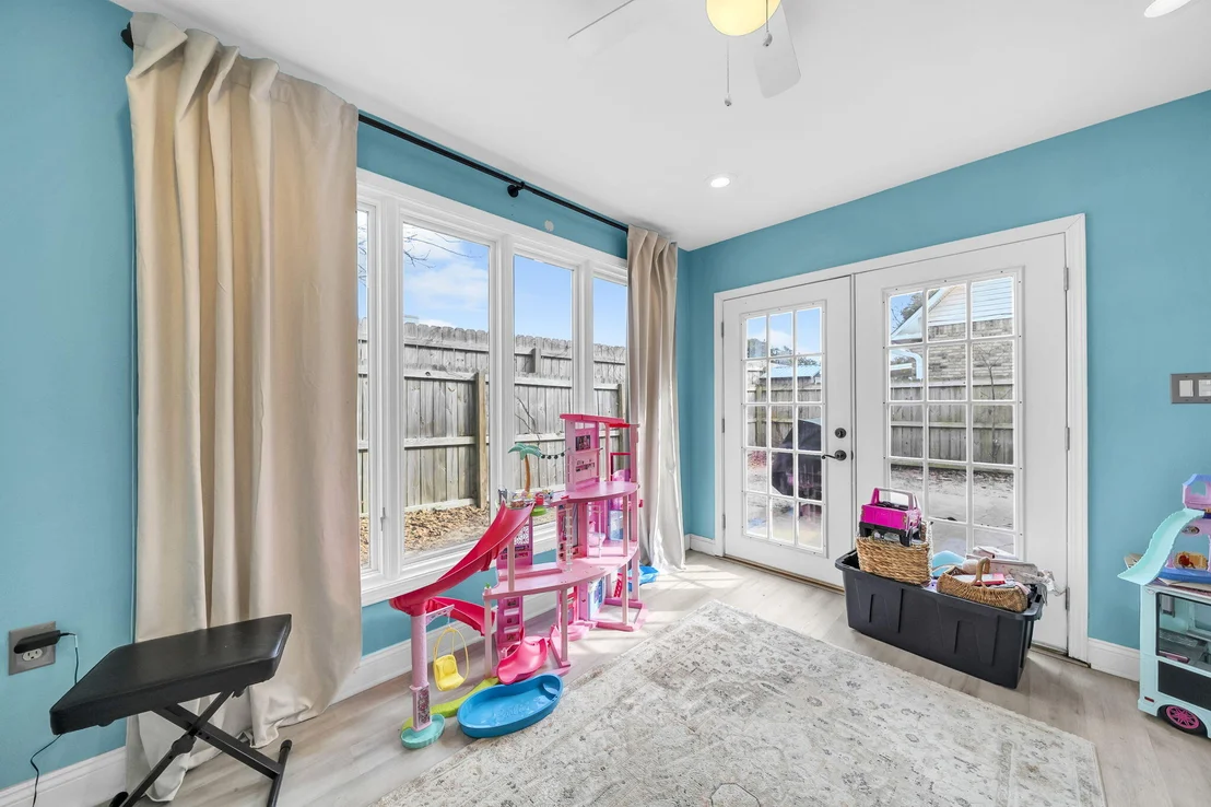 Photo of 1059 Windmill Drive