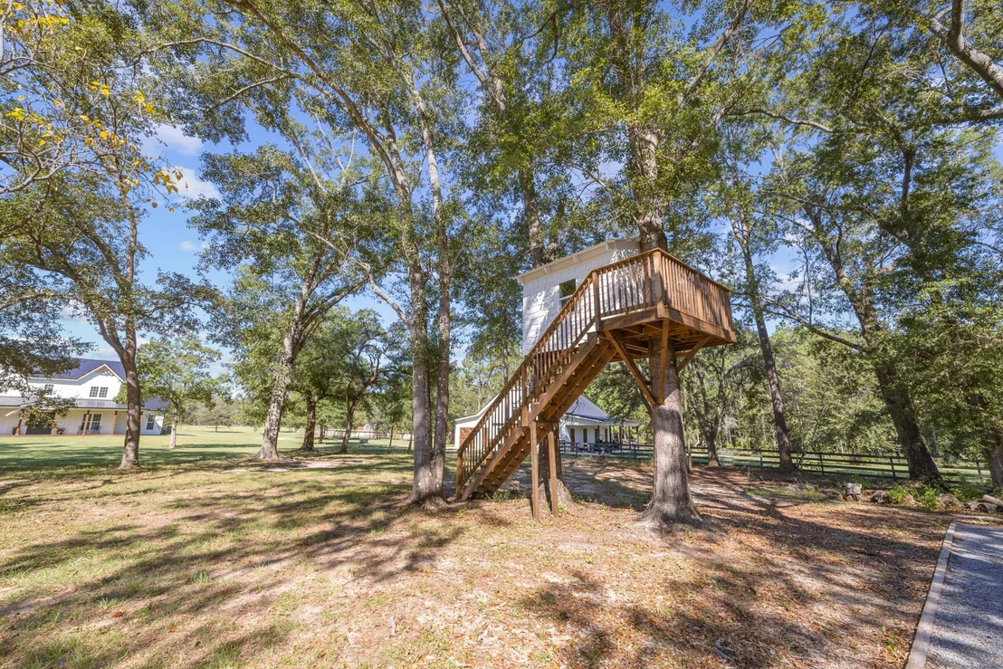 Photo of 13796 FL-81