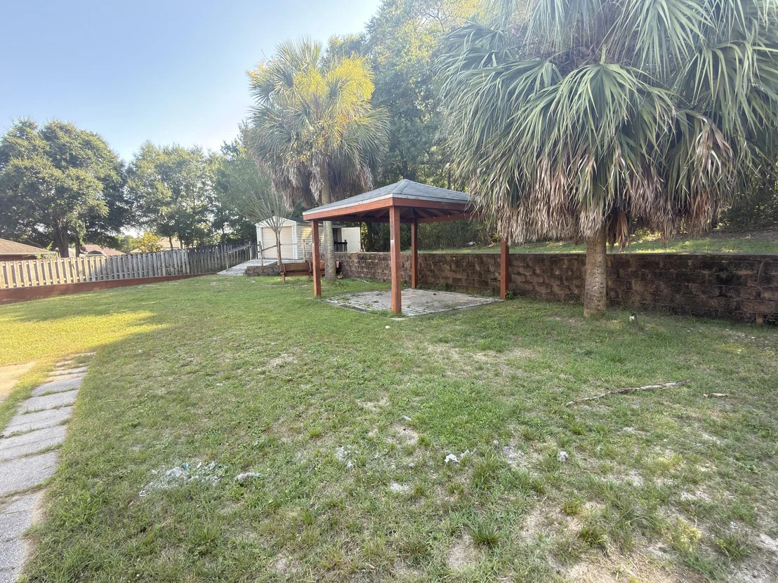 Photo of 5210 Moore Loop