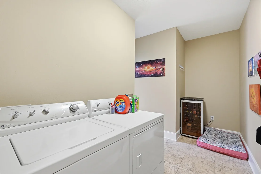 Photo of 4078 Bond Circle