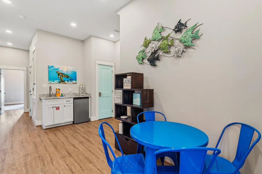 Photo of 240 Driftwood Road