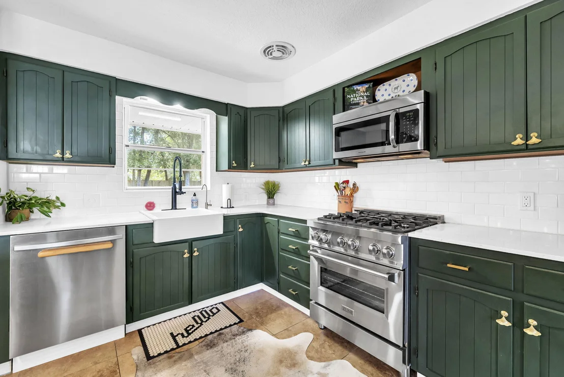 Photo of 59 NE Oregon Drive
