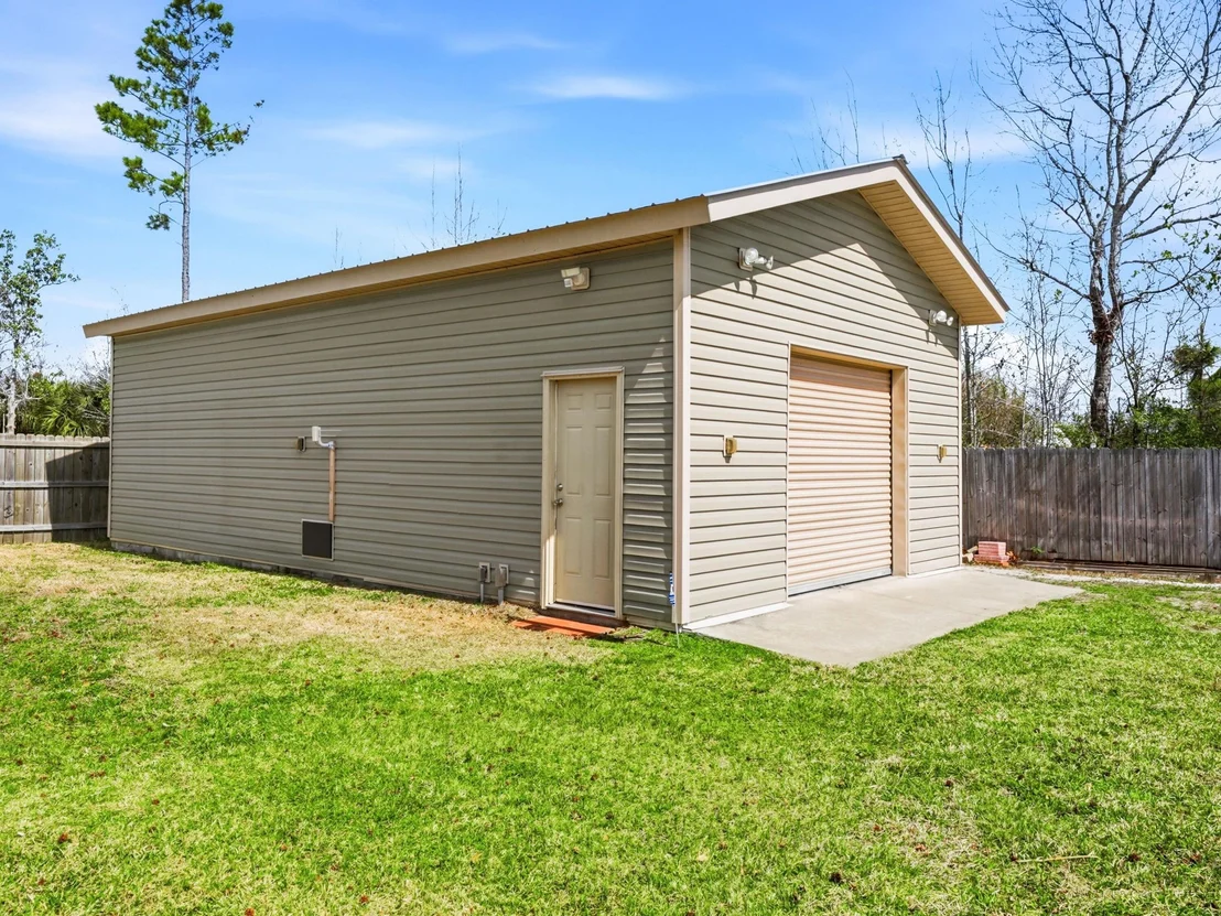 Photo of 4326 Pine Tree Lane