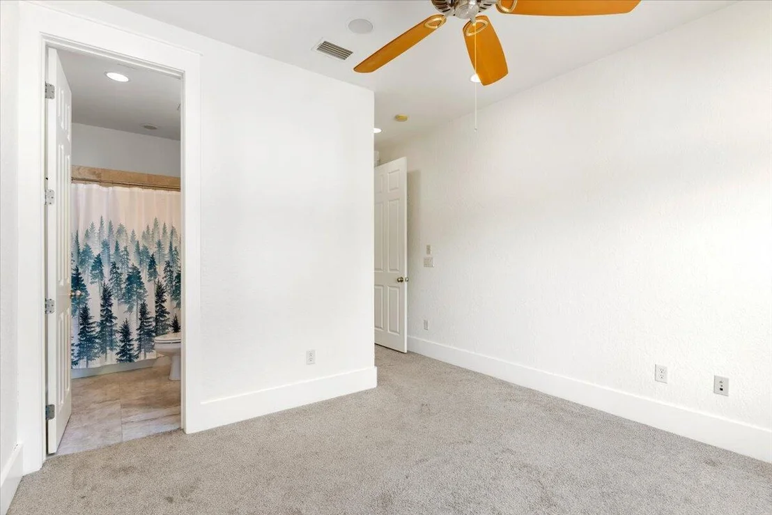 Photo of 31 Beacon Point Drive