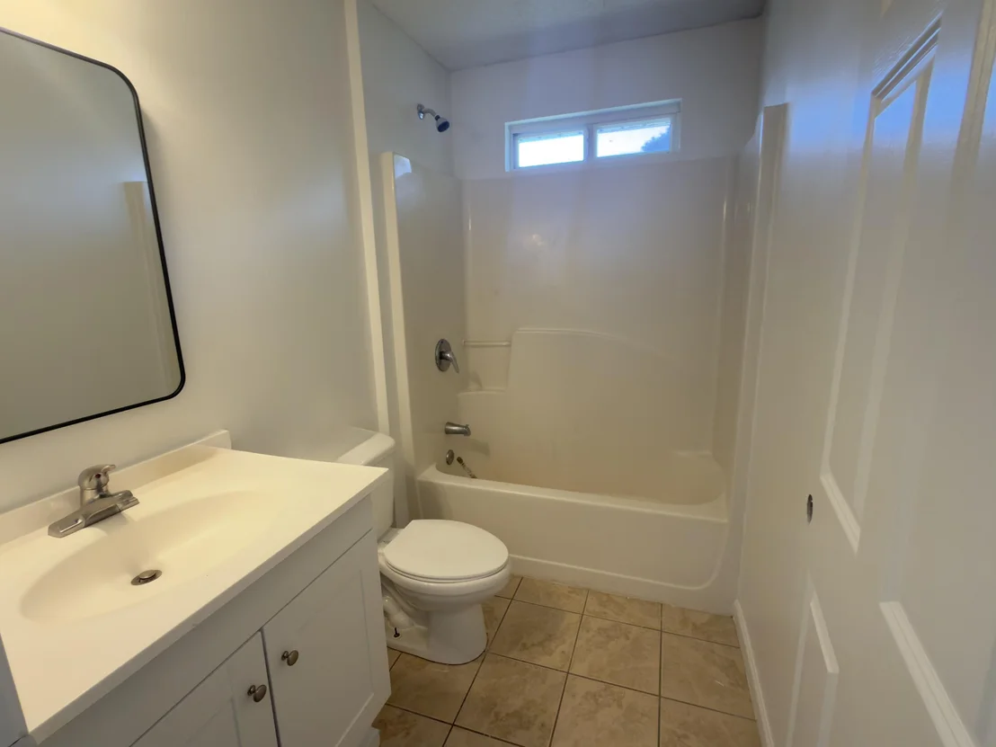 Photo of 5210 Moore Loop