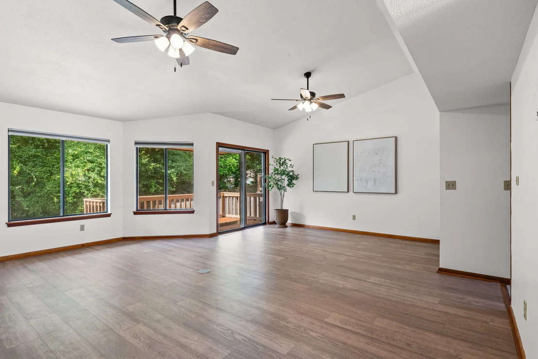 Photo of 115 Cedar Ridge Way